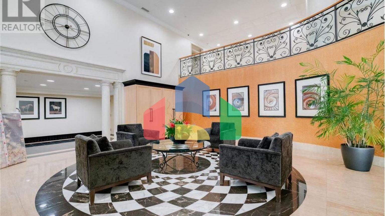 Residential - Single Family Home - Toronto, Canada - Canada