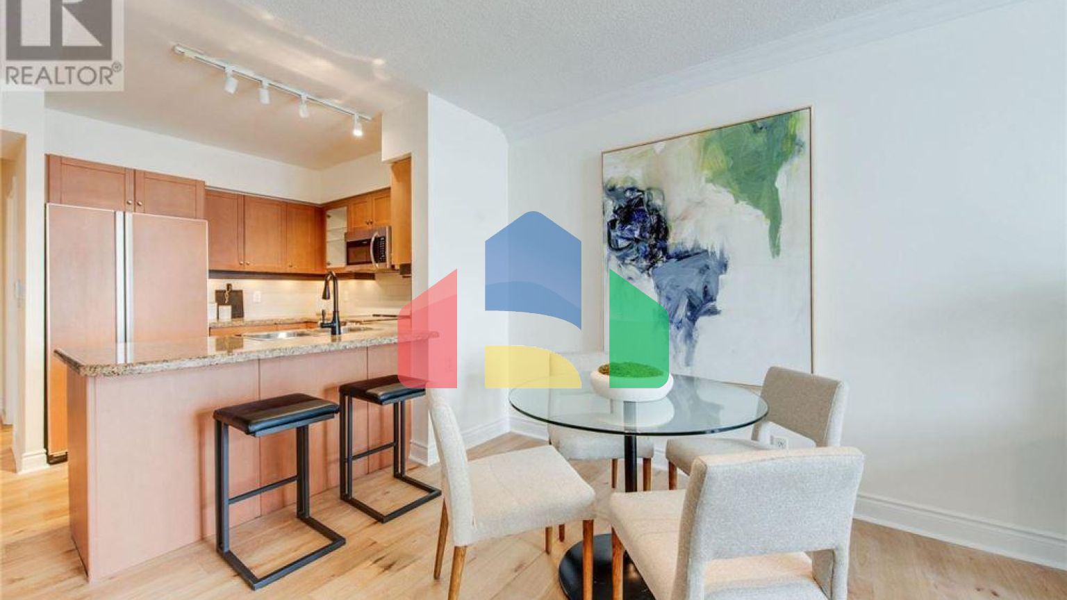 Residential - Single Family Home - Toronto, Canada - Canada