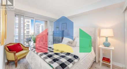 Residential - Single Family Home - Toronto, Canada - Canada