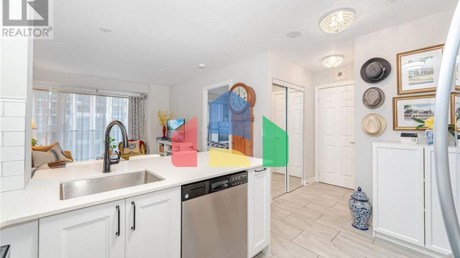 Residential - Single Family Home - Toronto, Canada - Canada