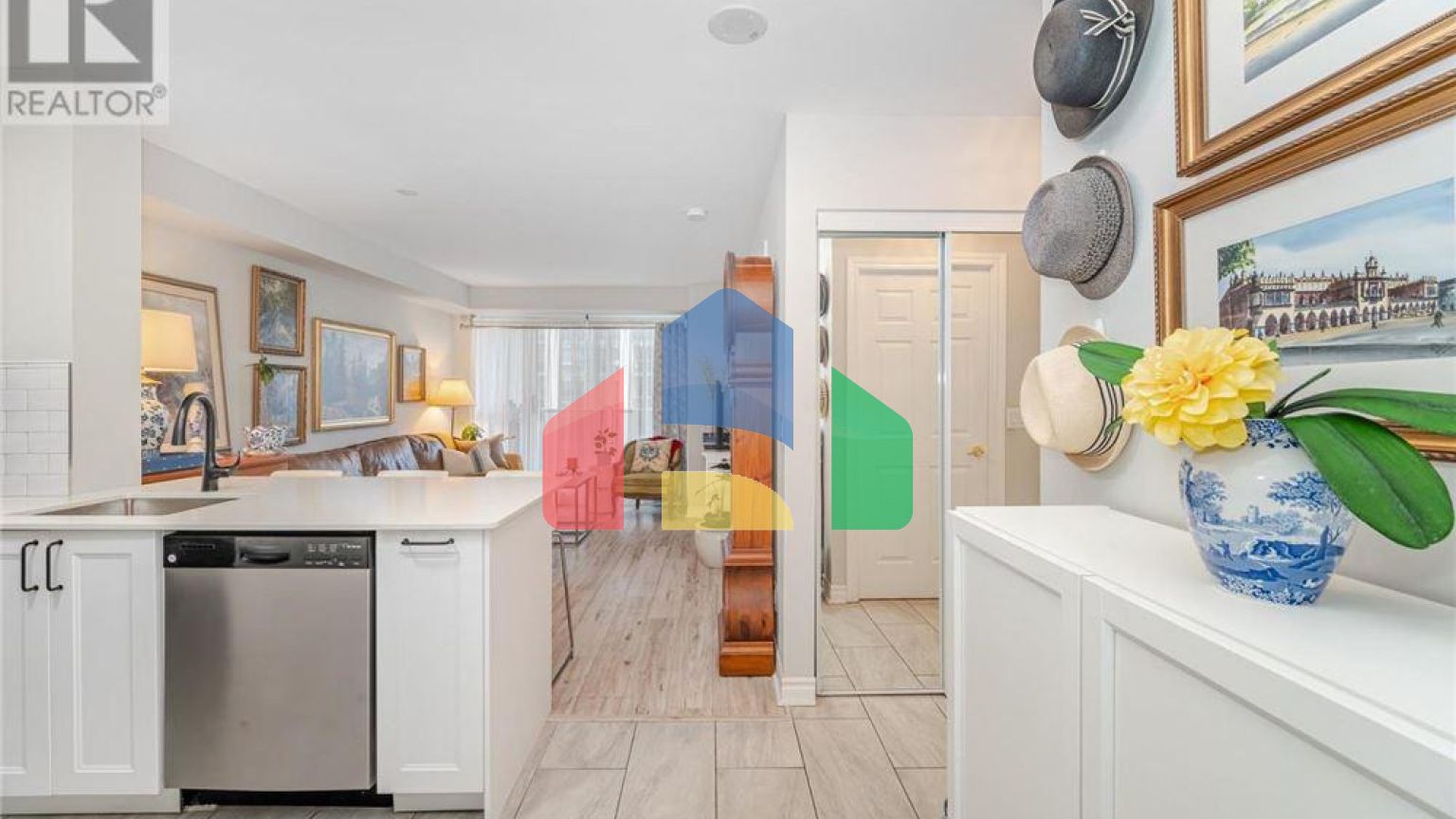 Residential - Single Family Home - Toronto, Canada - Canada