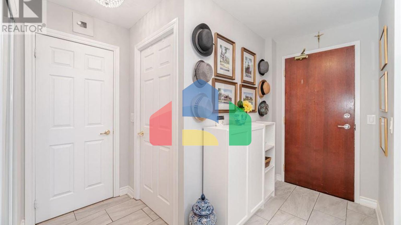 Residential - Single Family Home - Toronto, Canada - Canada