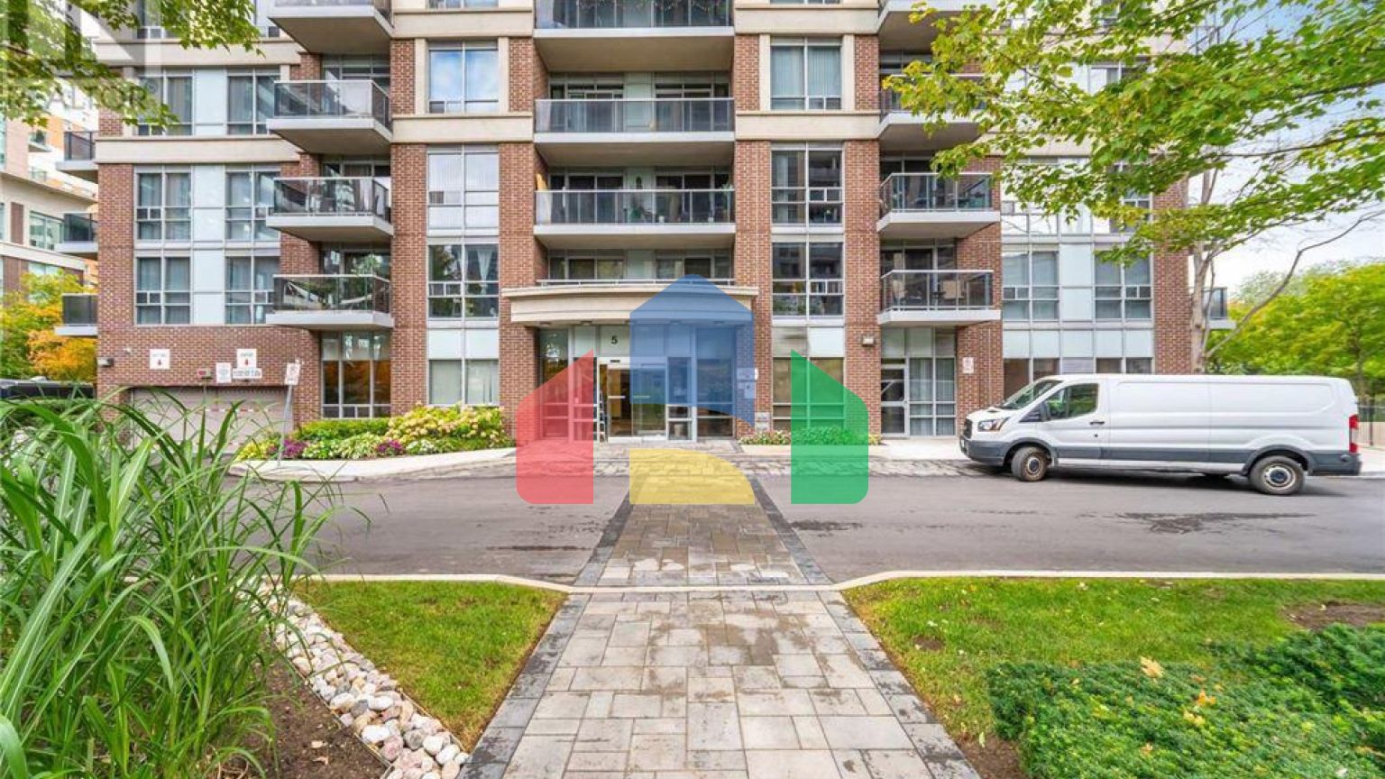 Residential - Single Family Home - Toronto, Canada - Canada