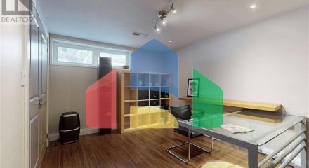 Residential - Single Family Home - Toronto, Canada - Canada