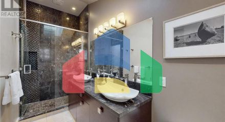 Residential - Single Family Home - Toronto, Canada - Canada