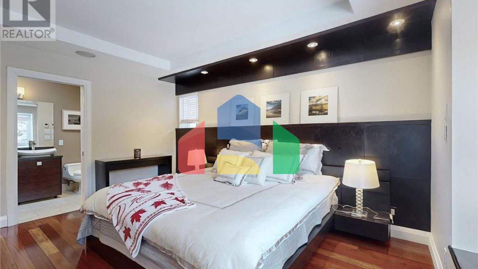 Residential - Single Family Home - Toronto, Canada - Canada