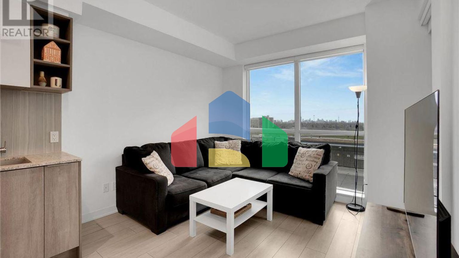 Residential - Condo/Apartment - Toronto, Canada - Canada