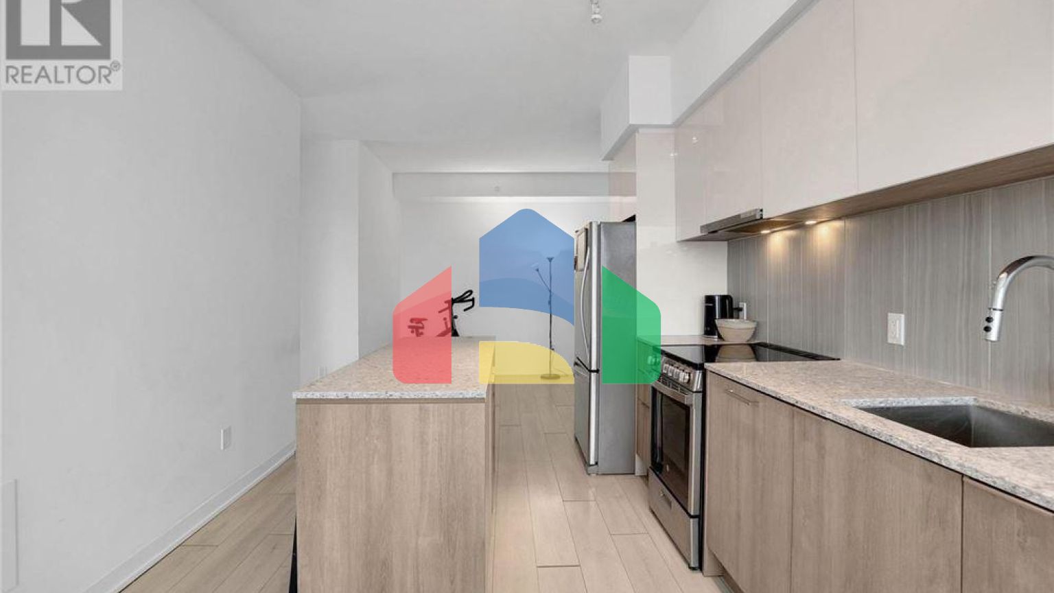 Residential - Condo/Apartment - Toronto, Canada - Canada