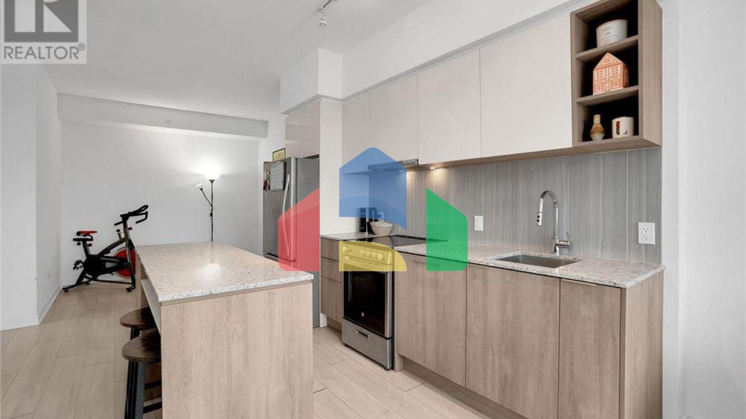 Residential - Condo/Apartment - Toronto, Canada - Canada