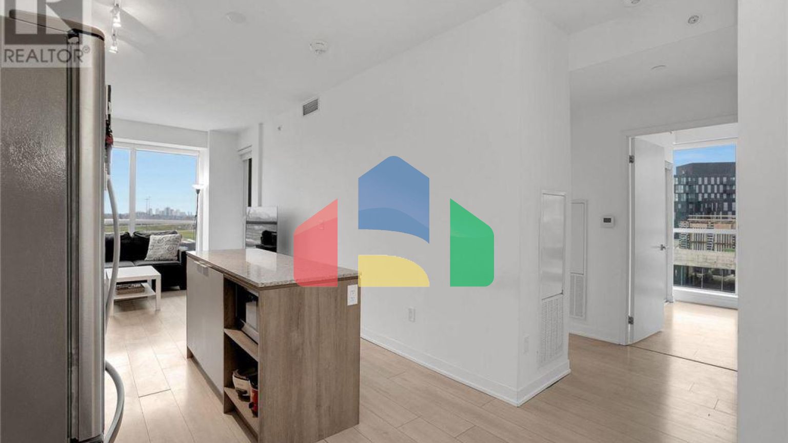 Residential - Condo/Apartment - Toronto, Canada - Canada