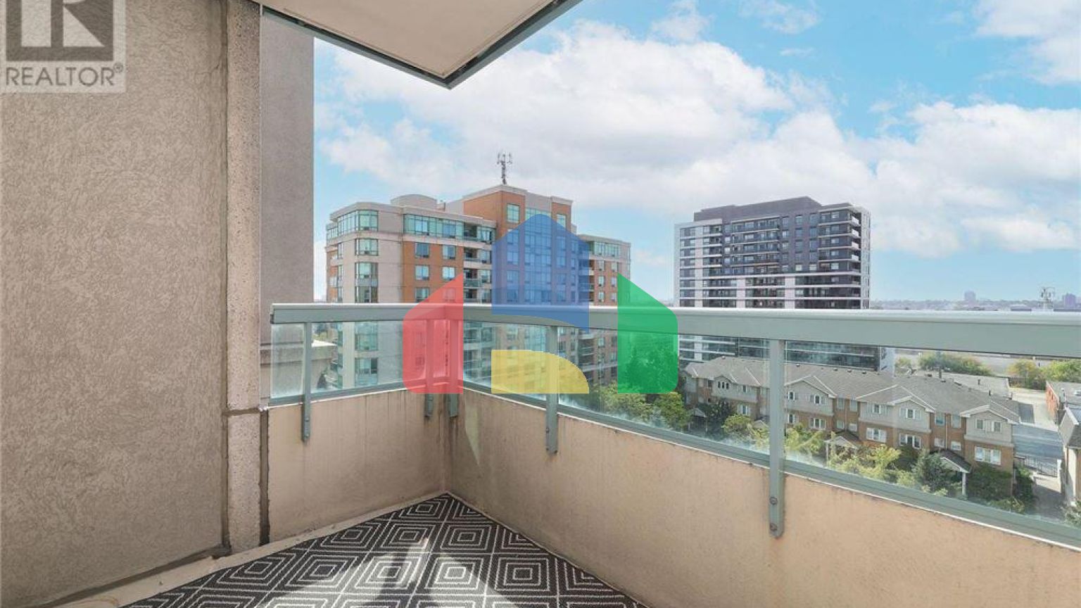 Residential - Condo/Apartment - Toronto, Canada - Canada