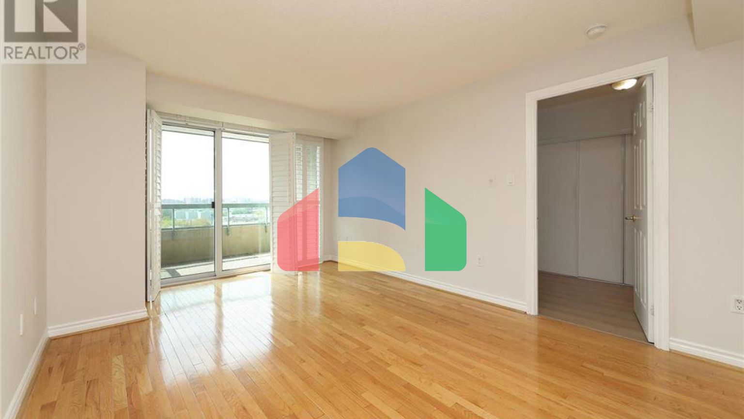 Residential - Condo/Apartment - Toronto, Canada - Canada