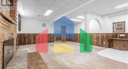 Residential - Single Family Home - Toronto, Canada - Canada