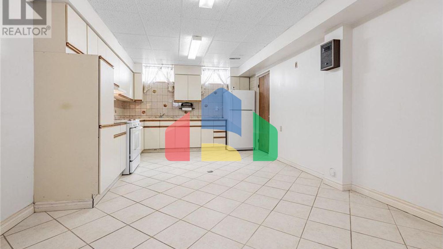 Residential - Single Family Home - Toronto, Canada - Canada