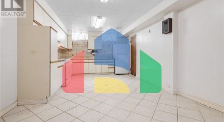 Residential - Single Family Home - Toronto, Canada - Canada