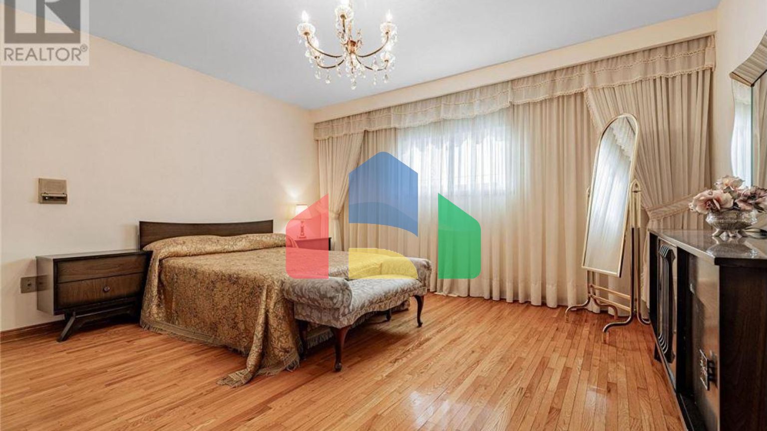 Residential - Single Family Home - Toronto, Canada - Canada