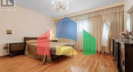 Residential - Single Family Home - Toronto, Canada - Canada