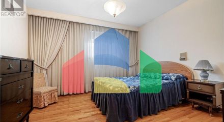 Residential - Single Family Home - Toronto, Canada - Canada