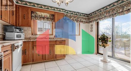 Residential - Single Family Home - Toronto, Canada - Canada