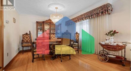 Residential - Single Family Home - Toronto, Canada - Canada