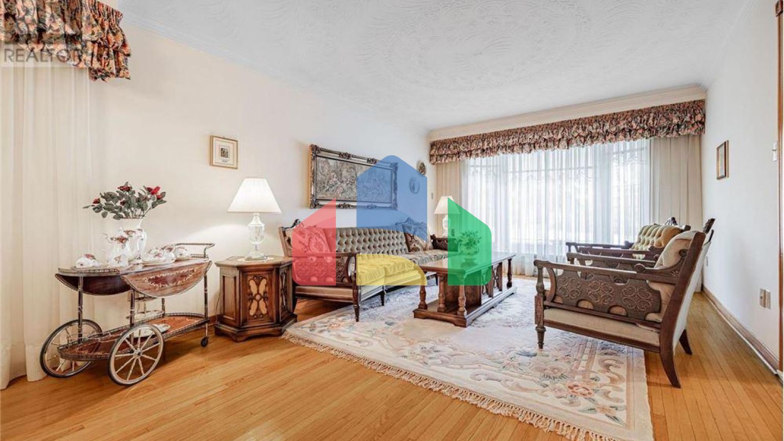 Residential - Single Family Home - Toronto, Canada - Canada