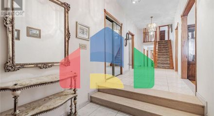 Residential - Single Family Home - Toronto, Canada - Canada