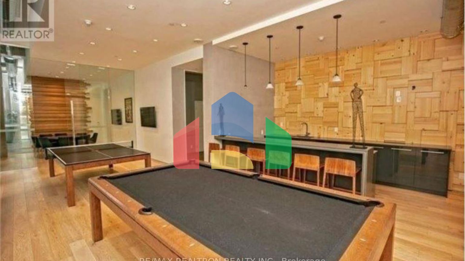 Residential - Single Family Home - Toronto, Canada - Canada