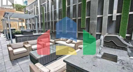 Residential - Single Family Home - Toronto, Canada - Canada