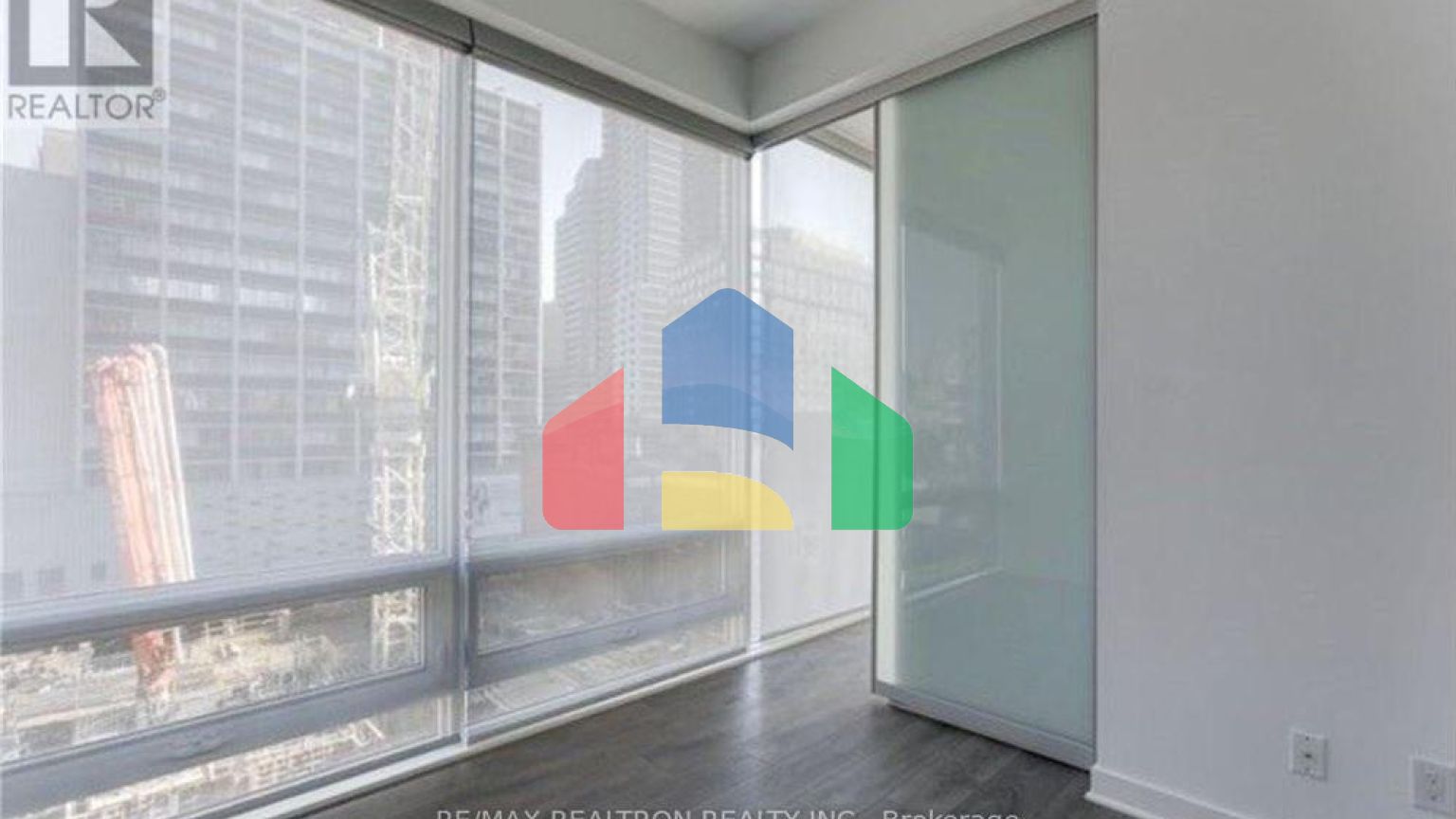 Residential - Single Family Home - Toronto, Canada - Canada