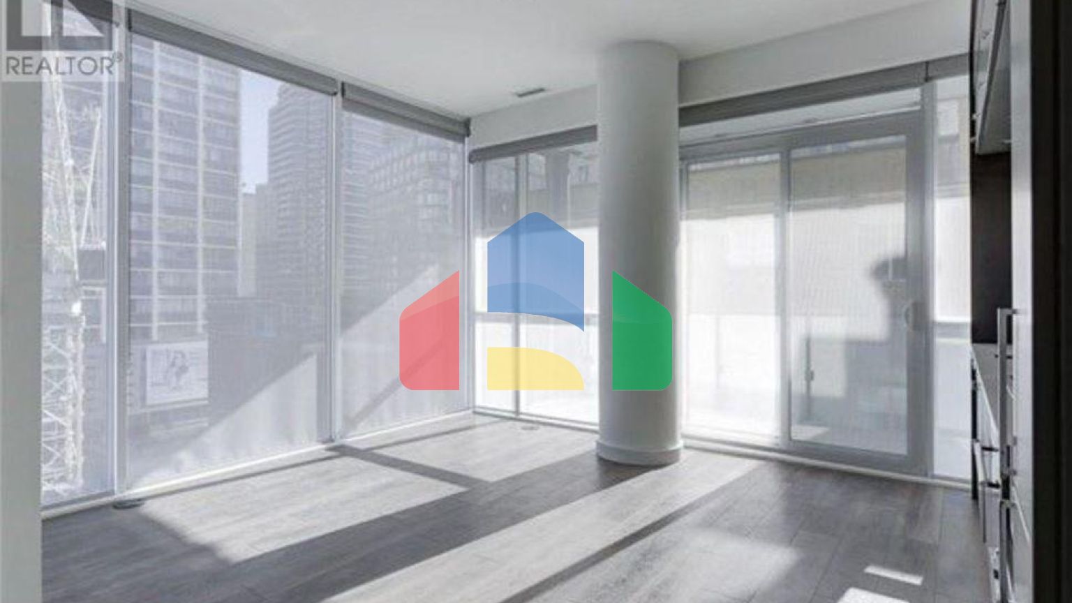 Residential - Single Family Home - Toronto, Canada - Canada