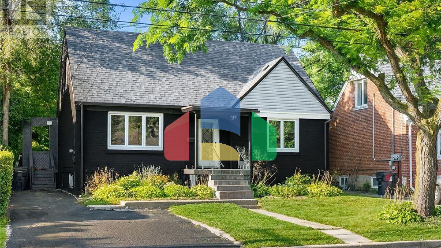 Residential - Single Family Home - Toronto, Canada - Canada