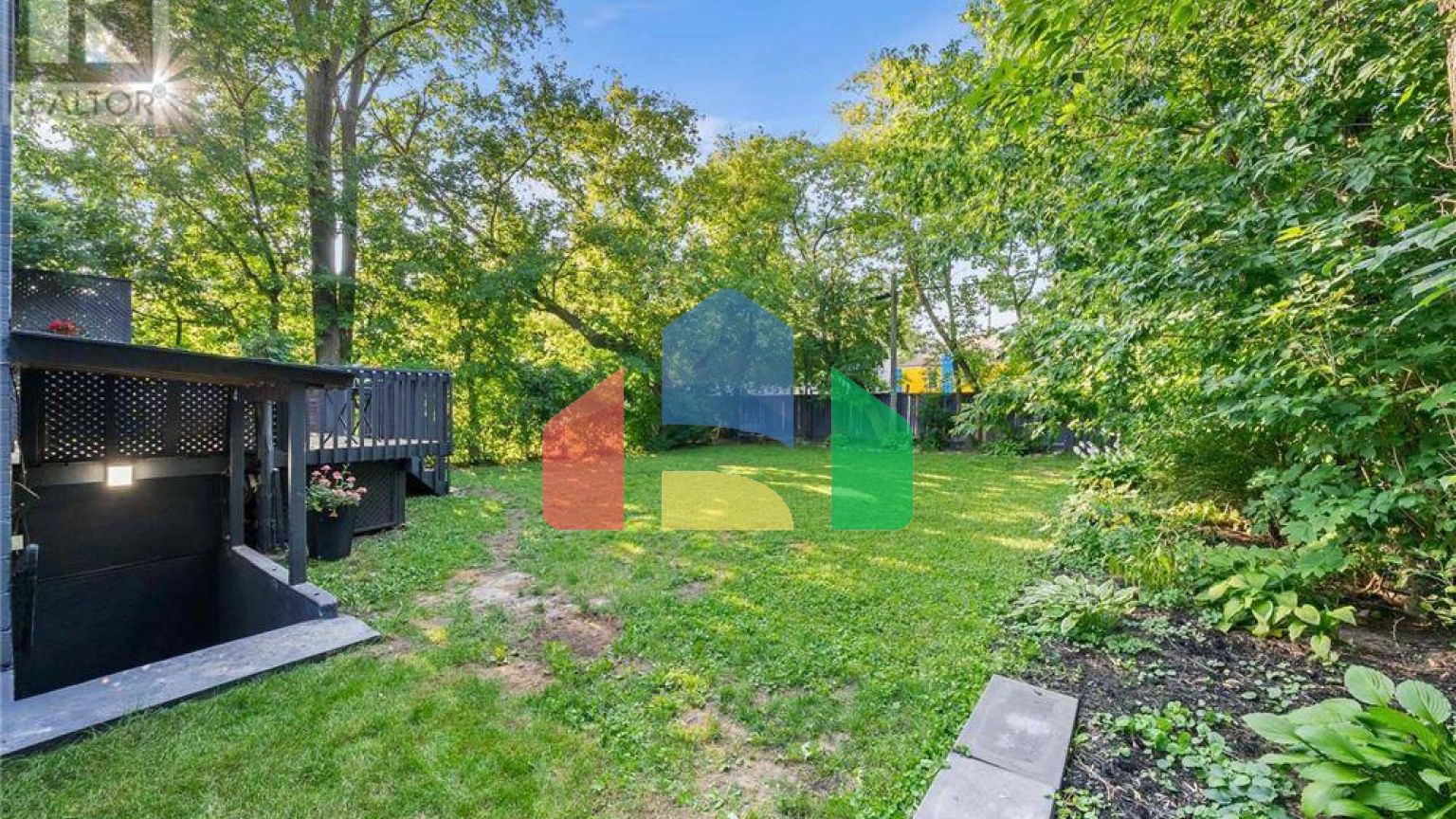 Residential - Single Family Home - Toronto, Canada - Canada