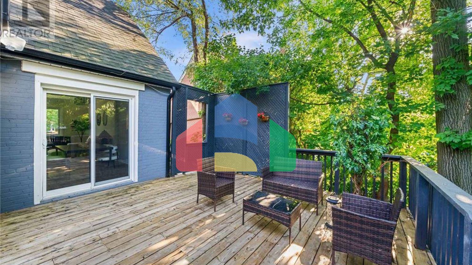 Residential - Single Family Home - Toronto, Canada - Canada