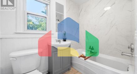 Residential - Single Family Home - Toronto, Canada - Canada