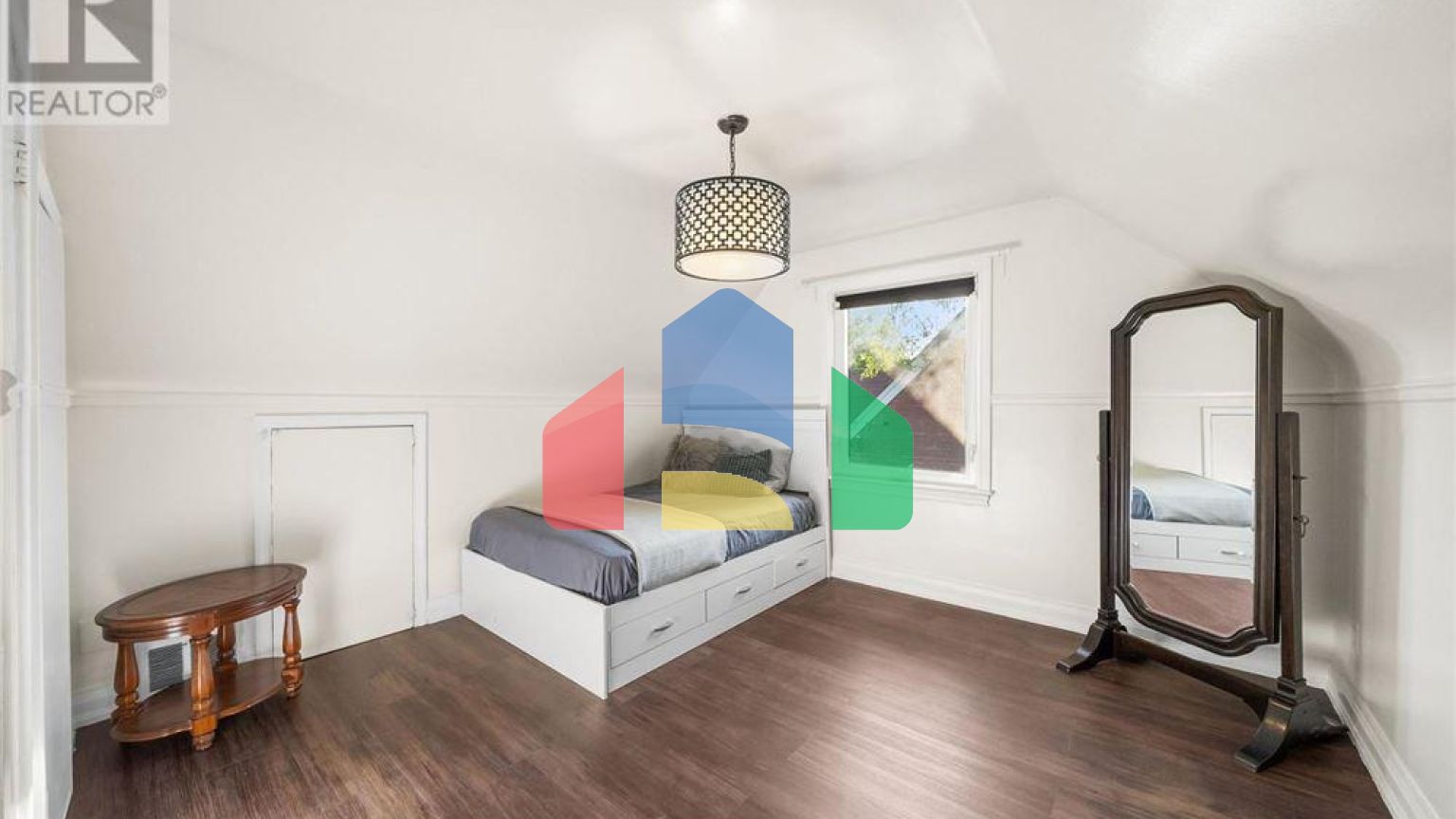 Residential - Single Family Home - Toronto, Canada - Canada