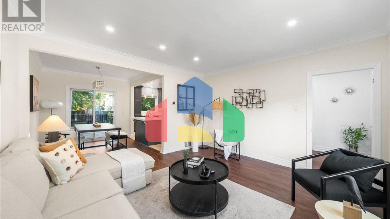 Residential - Single Family Home - Toronto, Canada - Canada