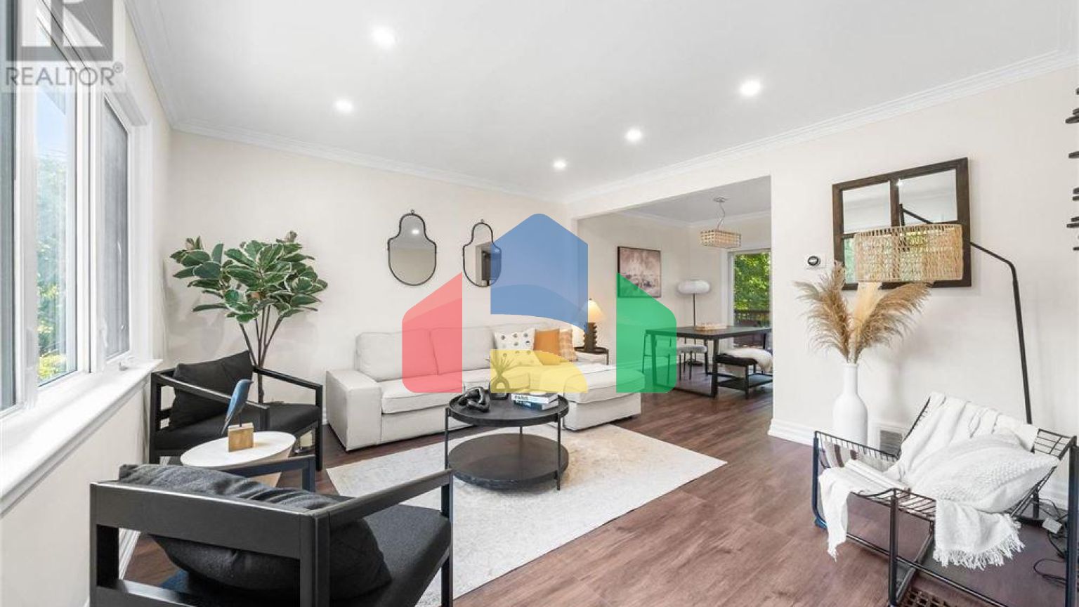 Residential - Single Family Home - Toronto, Canada - Canada