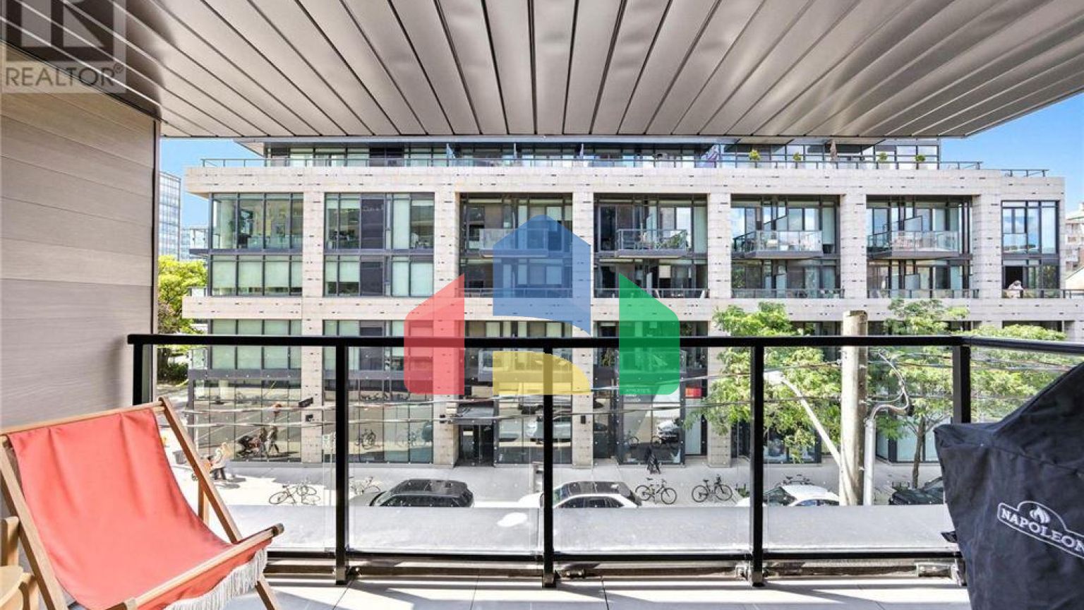 Residential - Single Family Home - Toronto, Canada - Canada