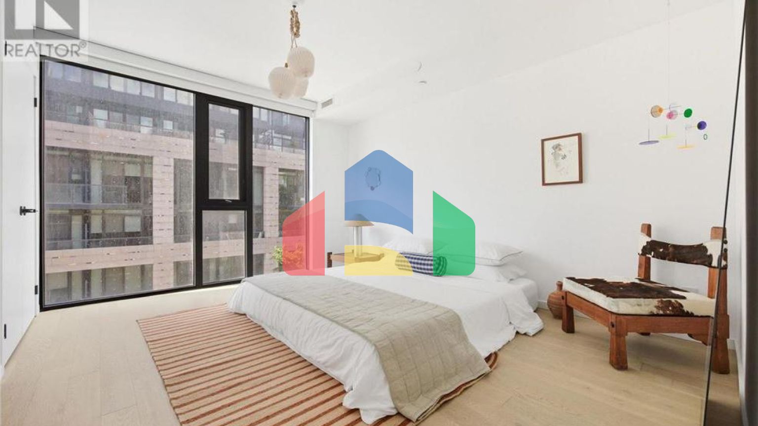 Residential - Single Family Home - Toronto, Canada - Canada