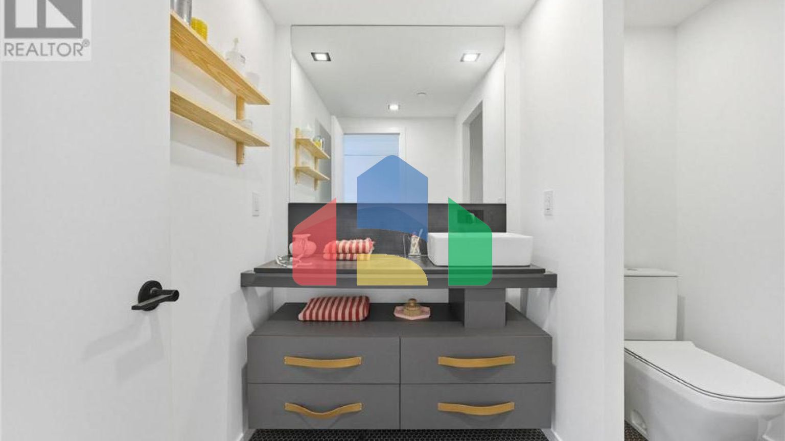 Residential - Single Family Home - Toronto, Canada - Canada