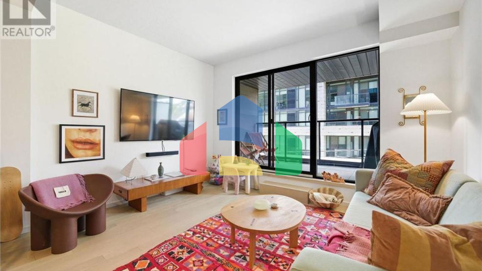 Residential - Single Family Home - Toronto, Canada - Canada