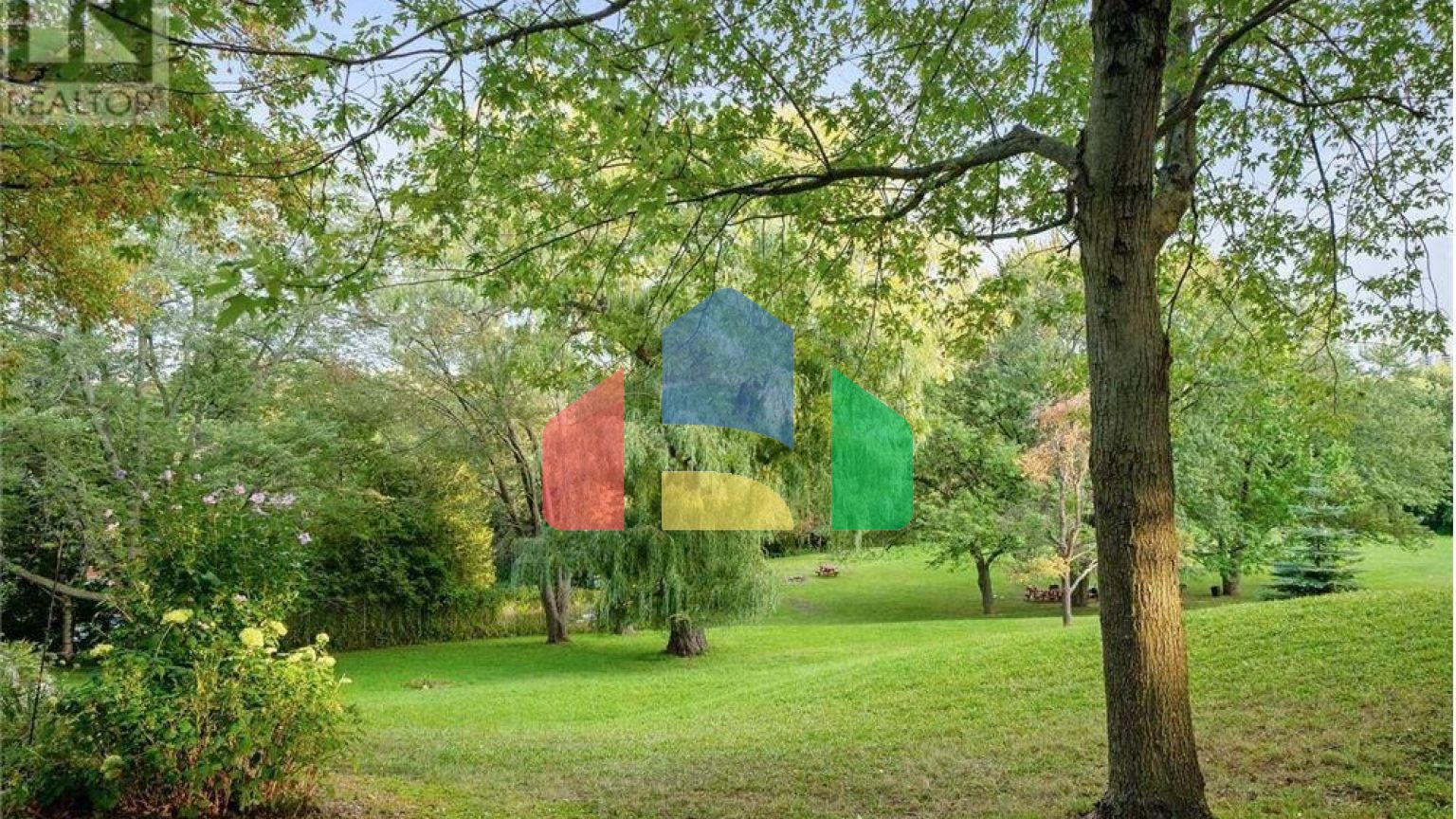 Residential - Single Family Home - Toronto, Canada - Canada