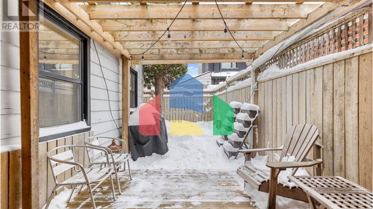 Residential - Single Family Home - Toronto, Canada - Canada