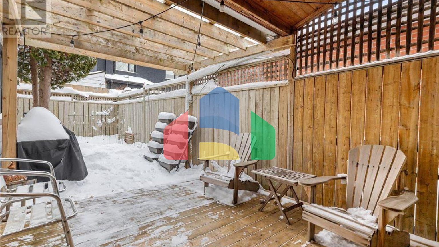 Residential - Single Family Home - Toronto, Canada - Canada