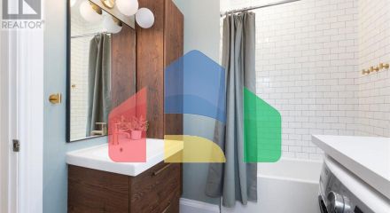 Residential - Single Family Home - Toronto, Canada - Canada