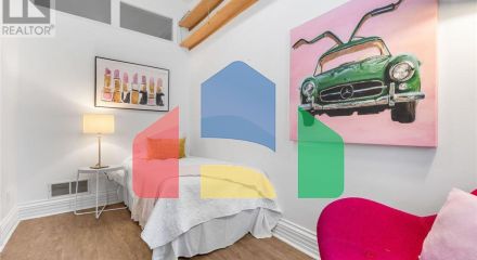 Residential - Single Family Home - Toronto, Canada - Canada