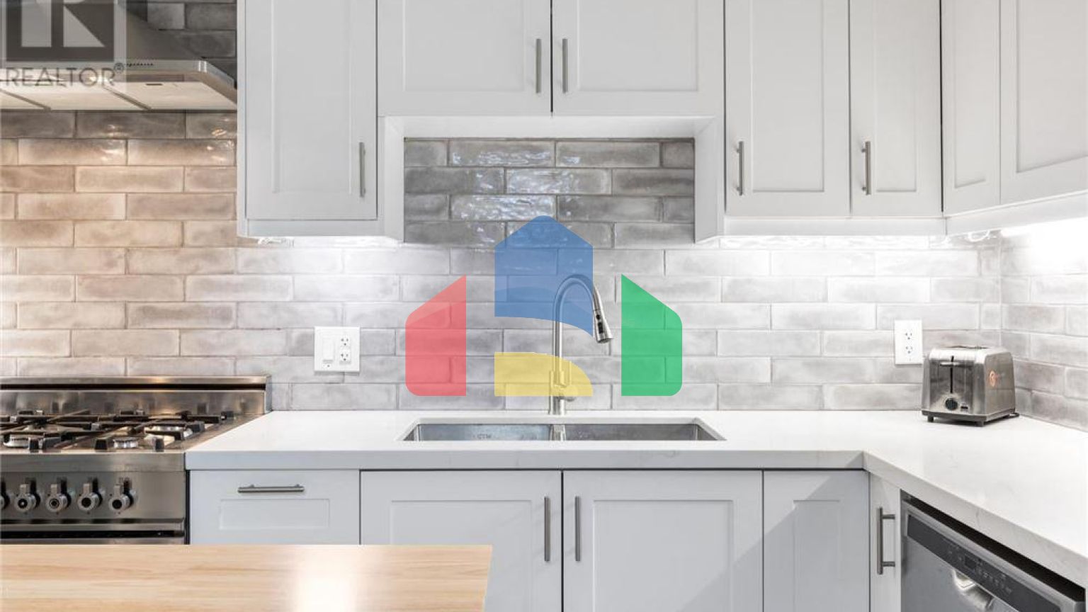 Residential - Single Family Home - Toronto, Canada - Canada