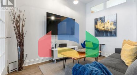 Residential - Single Family Home - Toronto, Canada - Canada