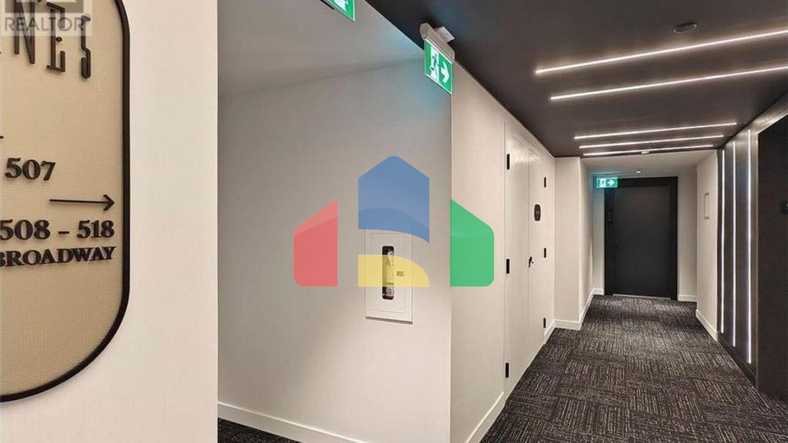 Residential - Single Family Home - Toronto, Canada - Canada