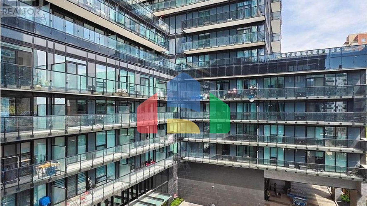 Residential - Single Family Home - Toronto, Canada - Canada